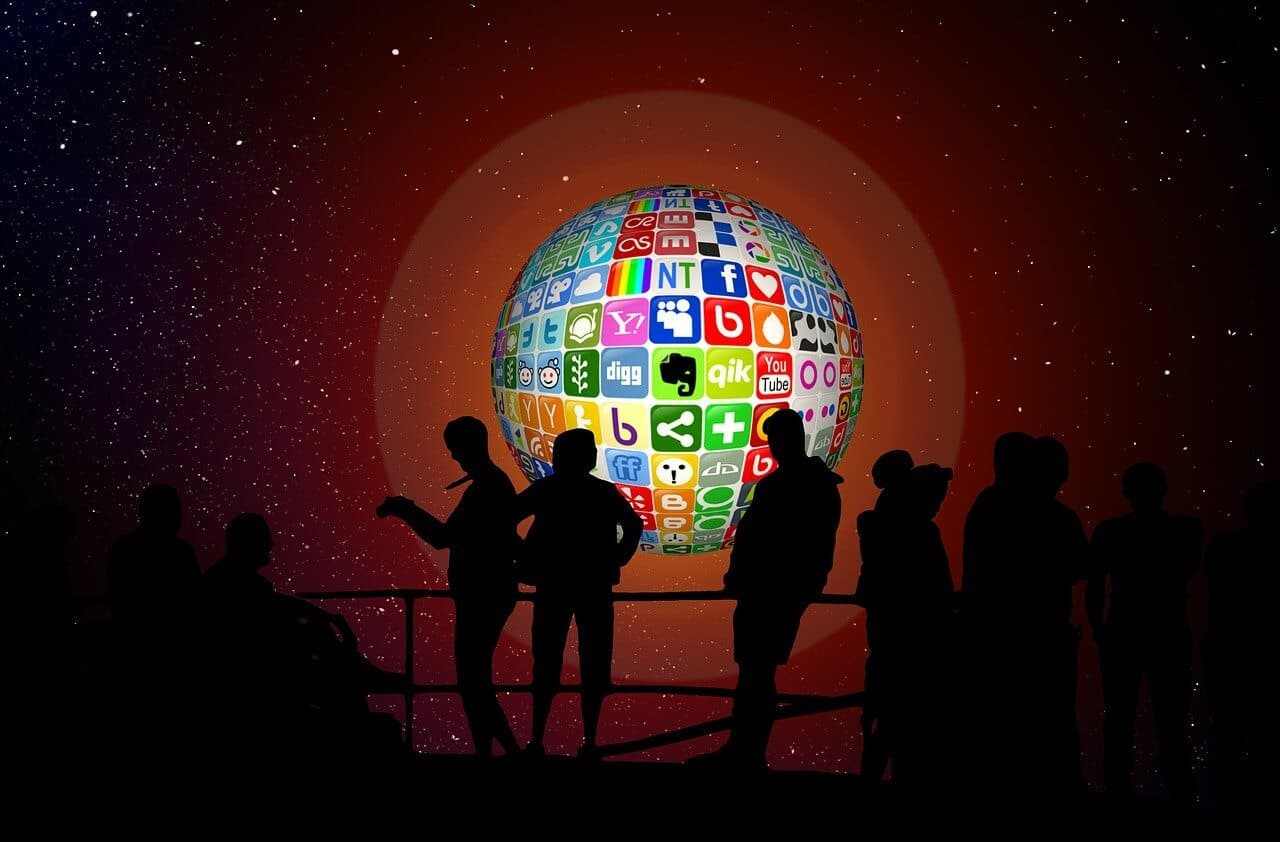 what age uses social media the most