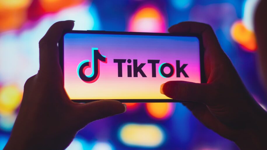 How to Get Pictures to Fit on TikTok